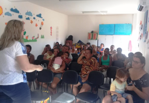 Mães recebem orientações de educação dos filhos sem violência