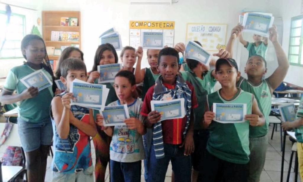 Mutirão ‘limpando a pátria’ começa os trabalhos em Brasilândia