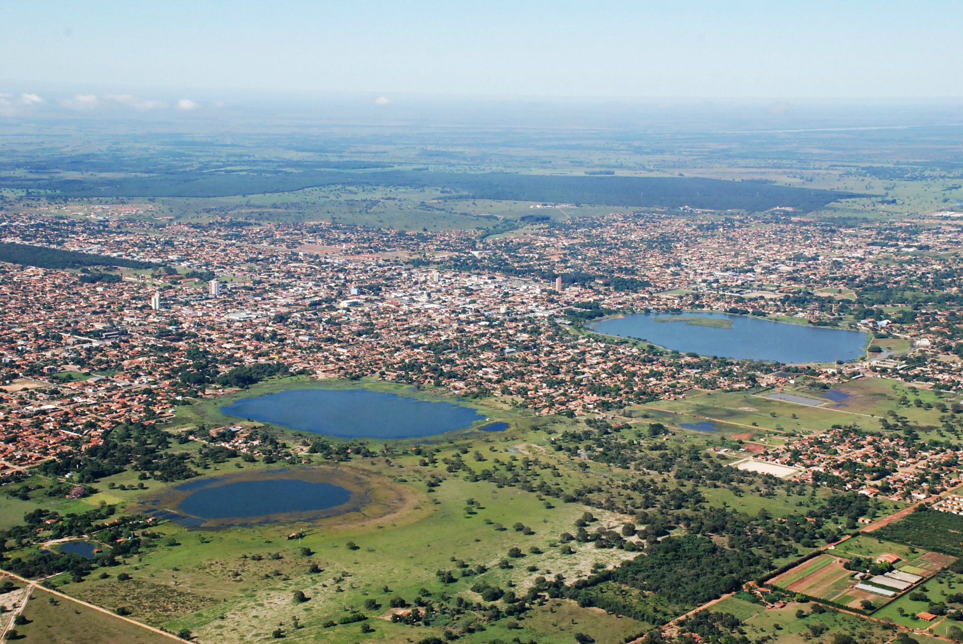 Meio Ambiente alerta população para evitar contato direto com animais da Lagoa Maior Meio Ambiente alerta população para evitar contato direto com animais da Lagoa Maior