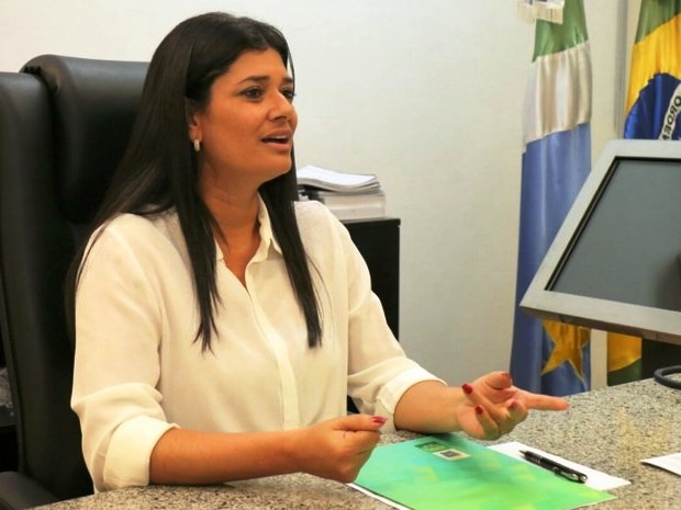 Vice-governadora reúne-se com beneficiários do Vale Renda e Vale Universidade