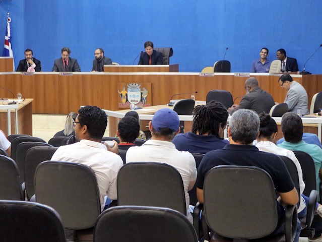 Reajuste de servidores e ajuste na lei do ISSQN são aprovados