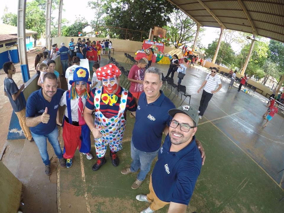 Equipe Coronel David faz ‘mutirão da alegria’ e leva cultura aos bairros da Capital Equipe Coronel David faz ‘mutirão da alegria’ e leva cultura aos bairros da Capital
