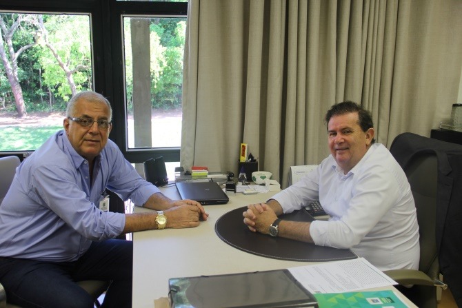 Eduardo Rocha recebe visita de diretor-presidente da empresa São Luiz de Três Lagoas Eduardo Rocha recebe visita de diretor-presidente da empresa São Luiz de Três Lagoas
