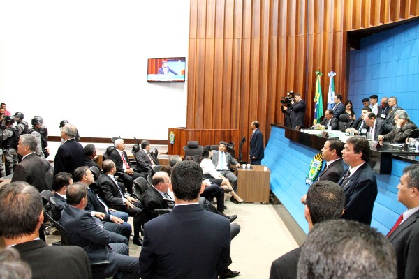 Aprovados dois projetos que alteram regimes da previdência Aprovados dois projetos que alteram regimes da previdência