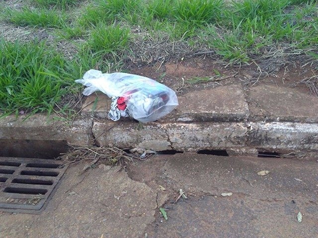 Feto é encontrado dentro de sacola de saco plástico em Três Lagoas Feto é encontrado dentro de sacola de saco plástico em Três Lagoas