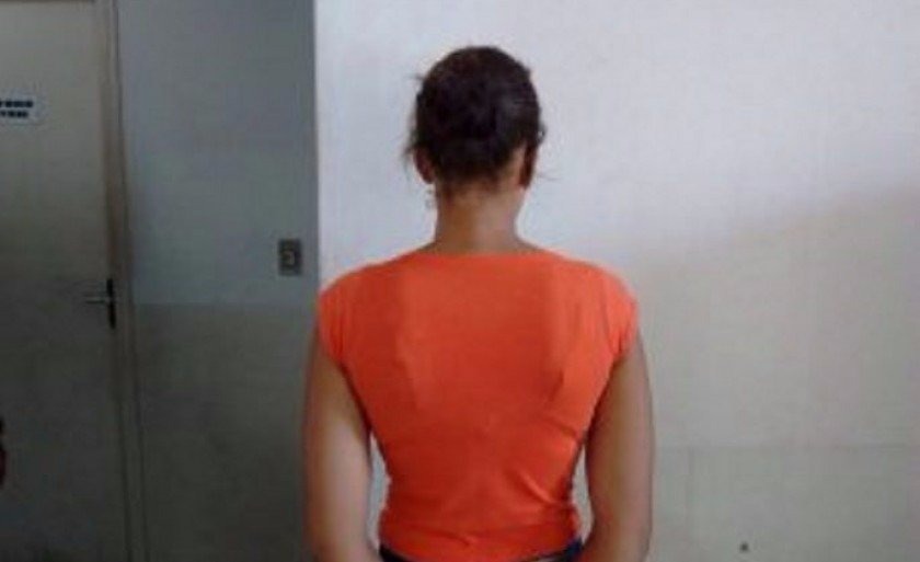 Mulher acusada de assassinar marido teria cometido crime para se defender da vítima 