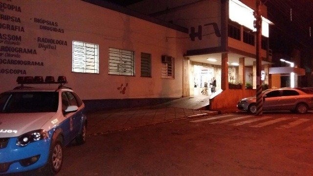 Homens são baleados por desconhecido no bairro Vila Haro 