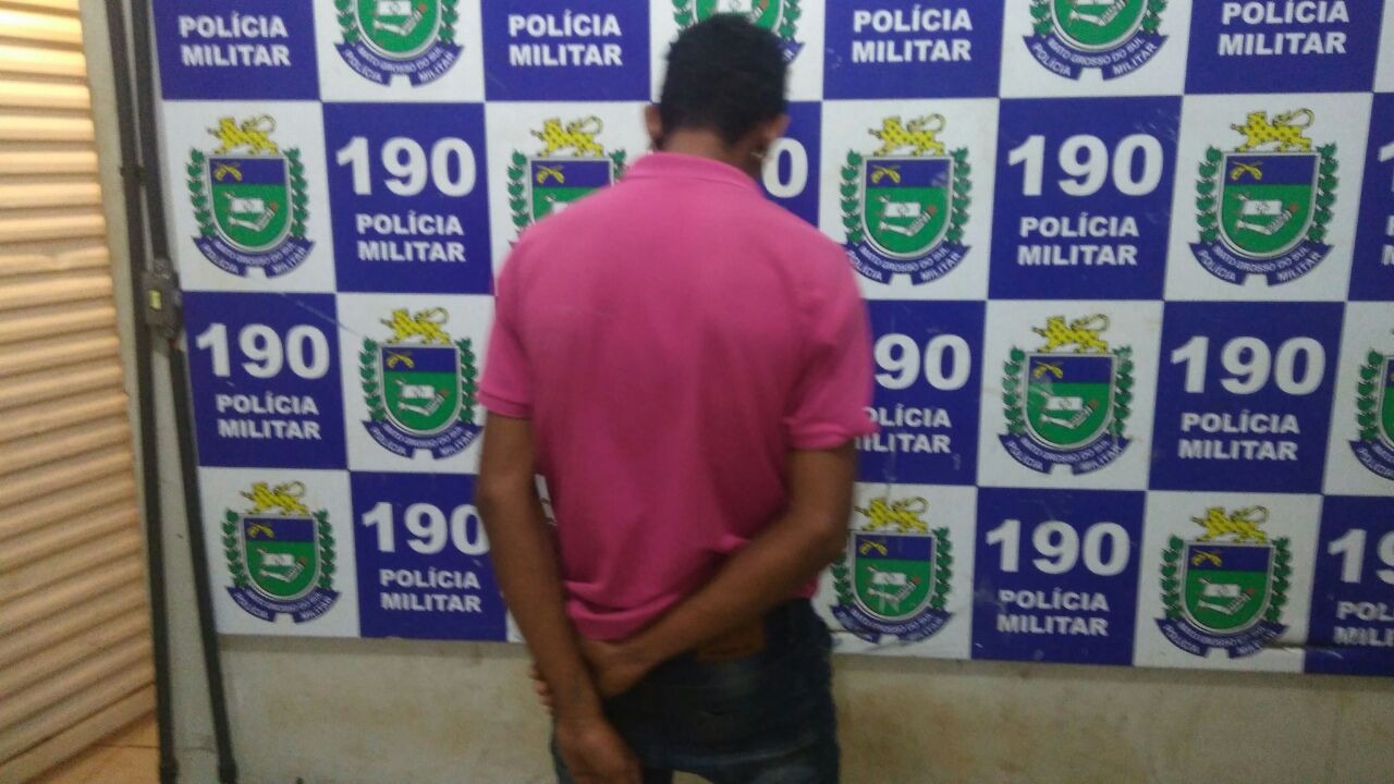 Força Tática prende homem por tráfico de drogas na vila Haro Força Tática prende homem por tráfico de drogas na vila Haro