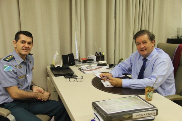 Deputado Eduardo Rocha recebe visita do coronel Wilson Sérgio Monari Deputado Eduardo Rocha recebe visita do coronel Wilson Sérgio Monari