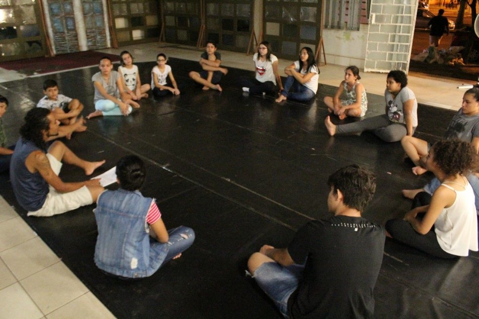 Curso de teatro tem início na Diretoria de Cultura de Três Lagoas Curso de teatro tem início na Diretoria de Cultura de Três Lagoas