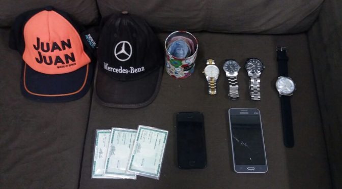 Policiais Militares prendem acusados de furto no comércio três-lagoense Policiais Militares prendem acusados de furto no comércio três-lagoense