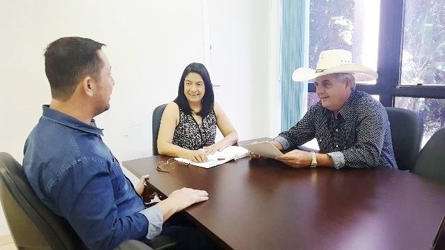 Angelo Guerreiro busca recursos para aquisição de cobertores para famílias carentes Angelo Guerreiro busca recursos para aquisição de cobertores para famílias carentes