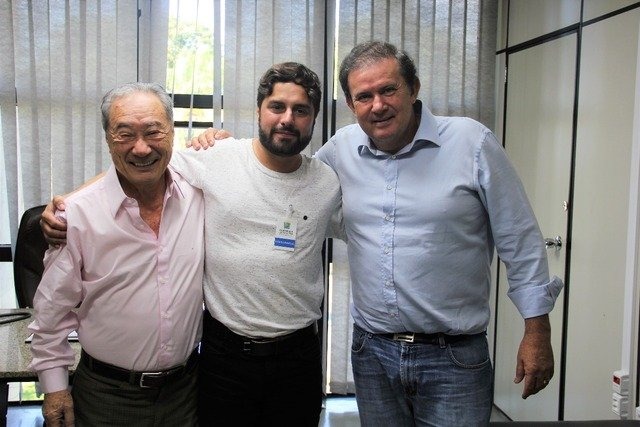 Deputados Eduardo Rocha e George Takimoto fecham projeto político com vereador de Miranda