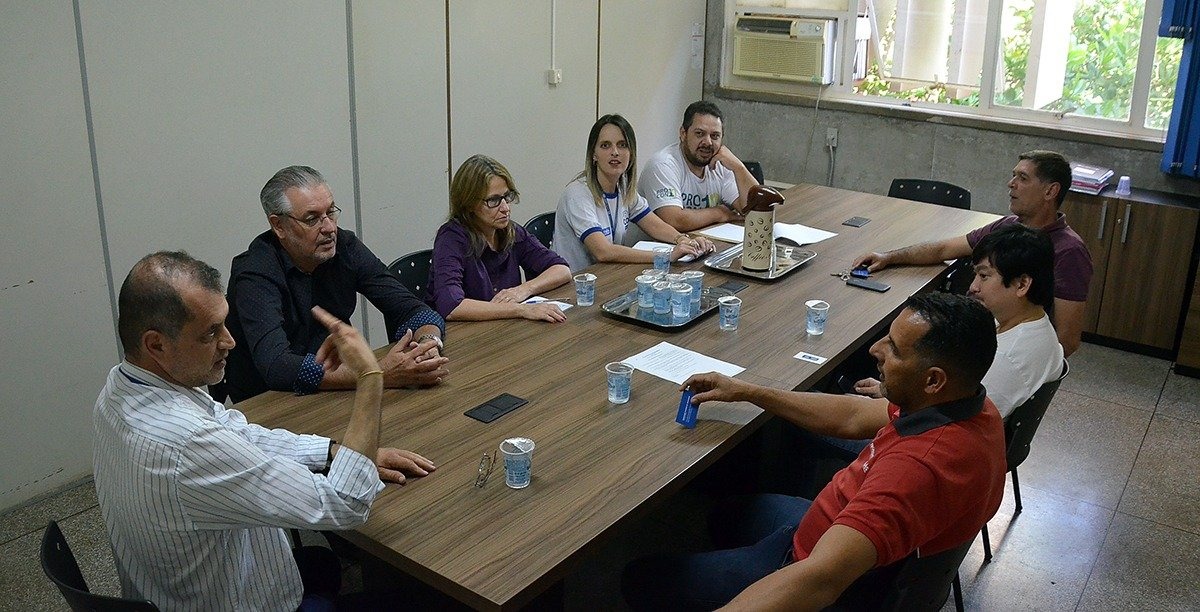 Procon e distribuidoras de gás se reúnem para falar sobre preço do produto