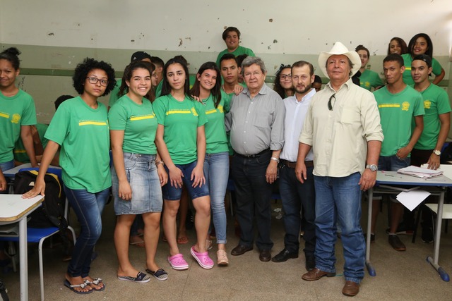 Onevan destina emendas parlamentares para escola estadual