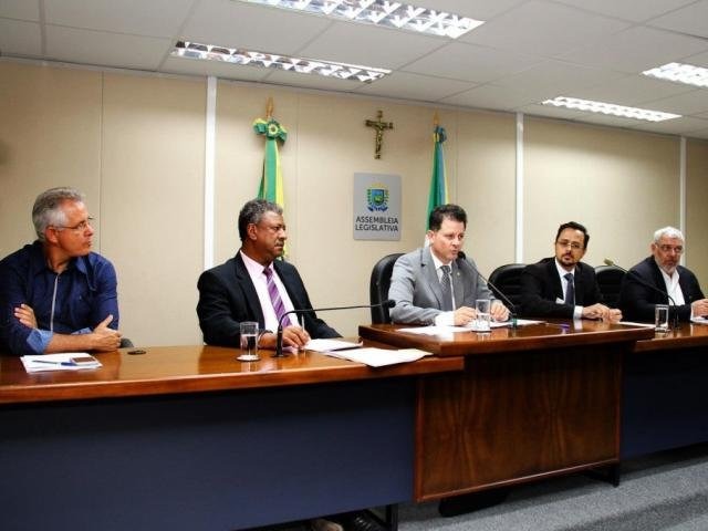 Frente parlamentar busca diminuir custos para regularização de imóveis rurais no estado Frente parlamentar busca diminuir custos para regularização de imóveis rurais no estado