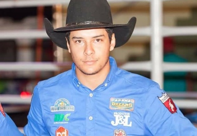 Peão morre depois de ser derrubado e pisoteado por touro em rodeio de Paranaíba