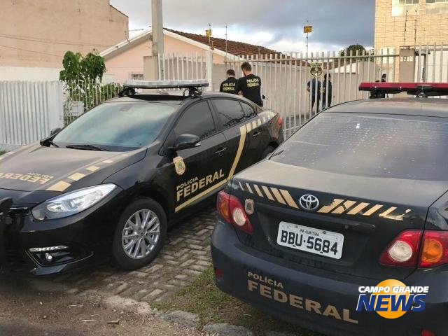 PF cumpre novos mandados em operação sobre verba de universidade