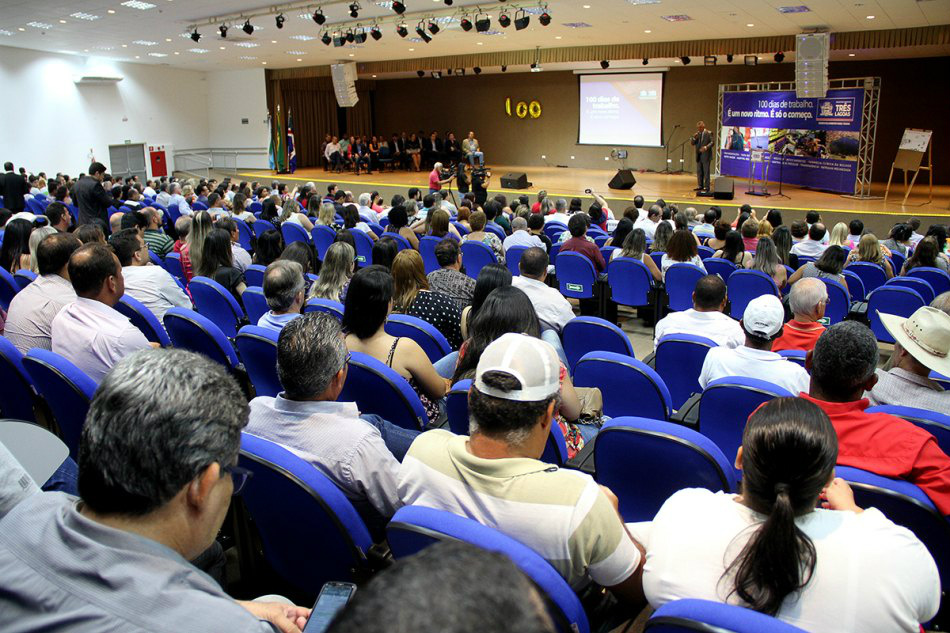 Ângelo Guerreiro comemora 100 dias de governo prestando contas à população Ângelo Guerreiro comemora 100 dias de governo prestando contas à população