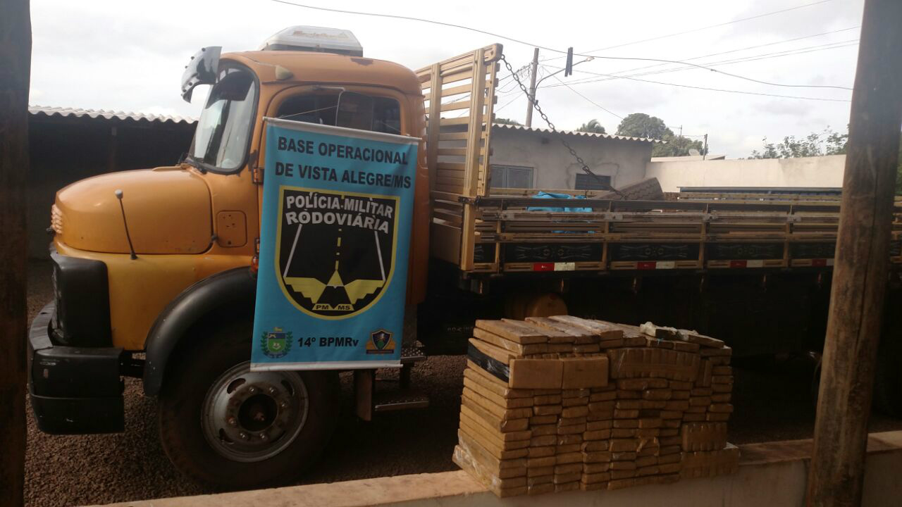 Polícia Militar Rodoviária apreende 181 quilos de maconha Polícia Militar Rodoviária apreende 181 quilos de maconha
