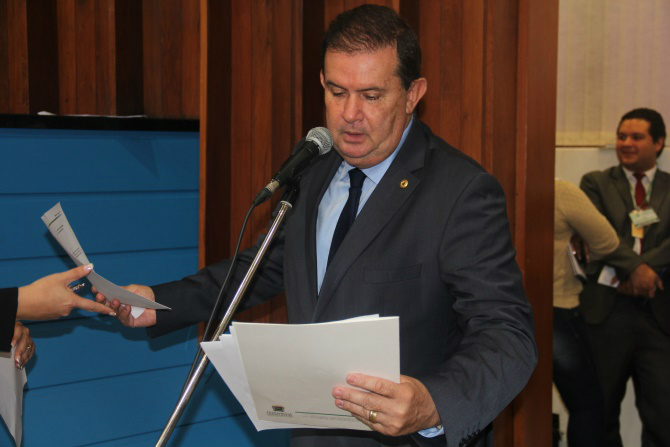 Deputado Eduardo Rocha apresenta projeto para nomear novo hospital de Magid Thomé Deputado Eduardo Rocha apresenta projeto para nomear novo hospital de Magid Thomé