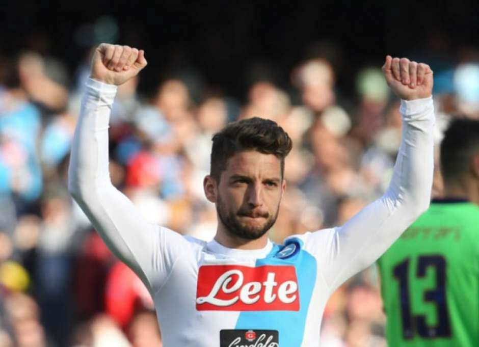 Napoli sai na frente, mas cede empate ao Sassuolo Napoli sai na frente, mas cede empate ao Sassuolo