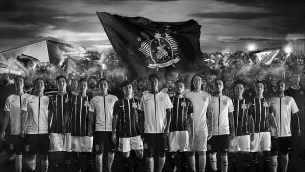 Corinthians lança uniforme no dia de São Jorge. Confira fotos das camisas! Corinthians lança uniforme no dia de São Jorge. Confira fotos das camisas!