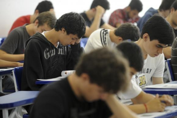Inscrições para o Enem 2017 começam nesta segunda-feira (8); confira o passo a passo para fazer as inscrições Inscrições para o Enem 2017 começam nesta segunda-feira (8); confira o passo a passo para fazer as inscrições