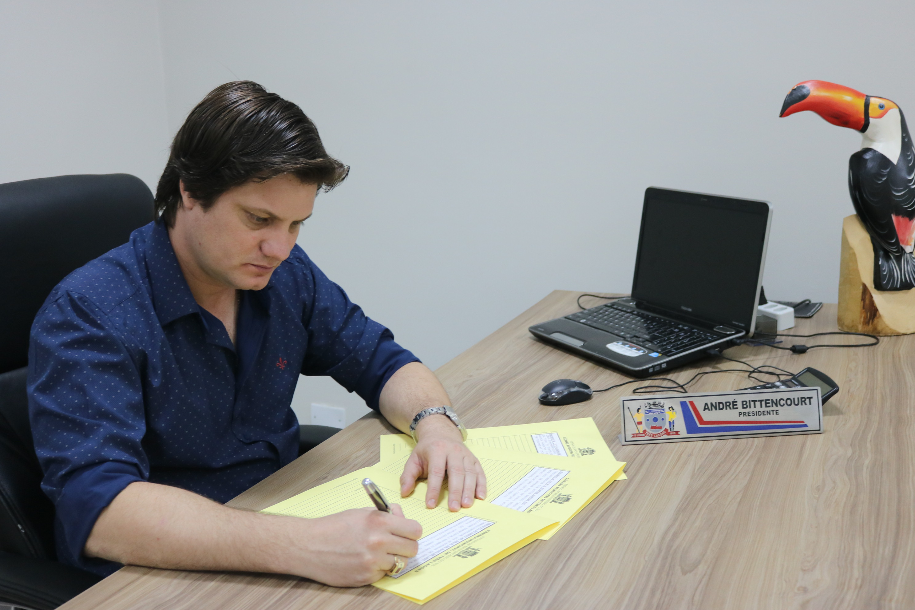 Em 4 meses, André Bittencourt apresenta 20 propostas de Projetos de Lei