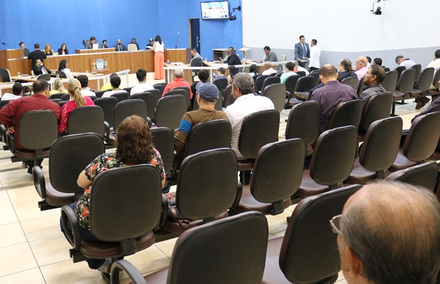 Câmara aprova cinco projetos de lei de autoria dos vereadores Câmara aprova cinco projetos de lei de autoria dos vereadores